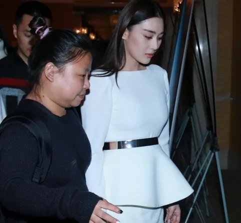 张馨予演话题女王本色出演  戏里戏外戏如人生