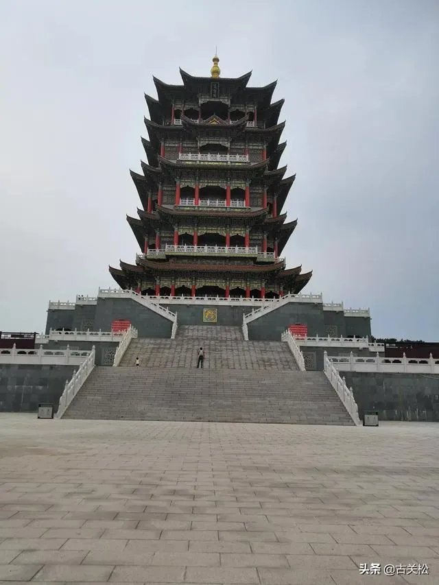 如何评价28岁女博士李琳获聘大学教授博导？