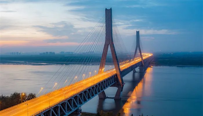 美国金门大桥是什么结构 美国的金门大桥属于什么结构