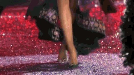 #维密大秀#有哪些维密天使曾经在维密T台上跌倒过？