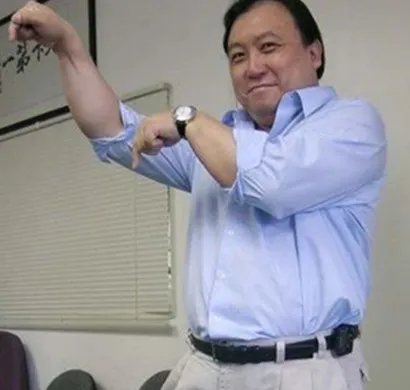 王晶女儿王佟艺照片曝光 揭秘王晶一家人的甜蜜生活