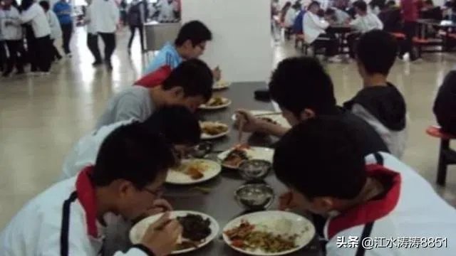 在一所不好的高中学习,怎样才能考上好大学呢?