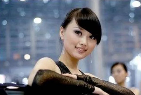 圆脸剪什么发型比较好看？