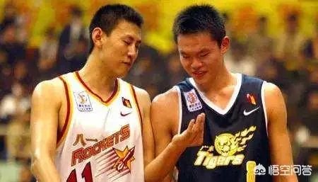 中国男篮主帅李楠在球员时期什么水平?和朱芳雨相比怎么样?