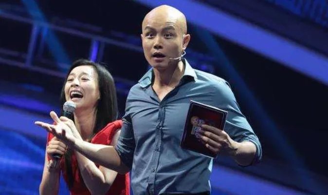 得罪了金星还强吻谢娜，乐嘉到底为何被封杀？