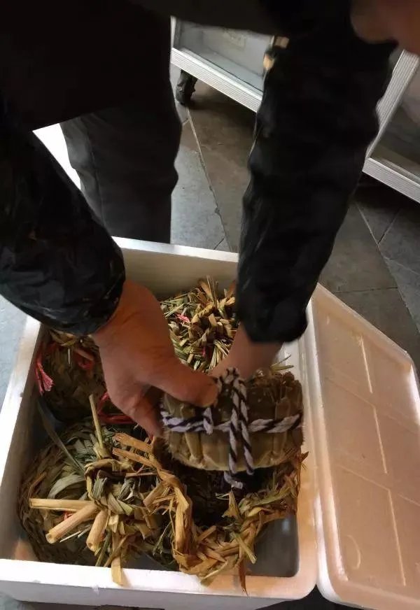 这次互联网大会的饭局，丁磊请客的宁波海鲜有哪些？