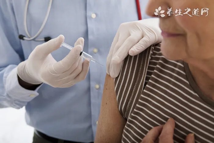 健安喜(GNC)DHA软胶囊250mg*60粒的主要功效是什么？