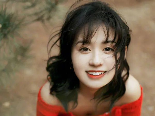 有哪些明星的名字是四个字的？