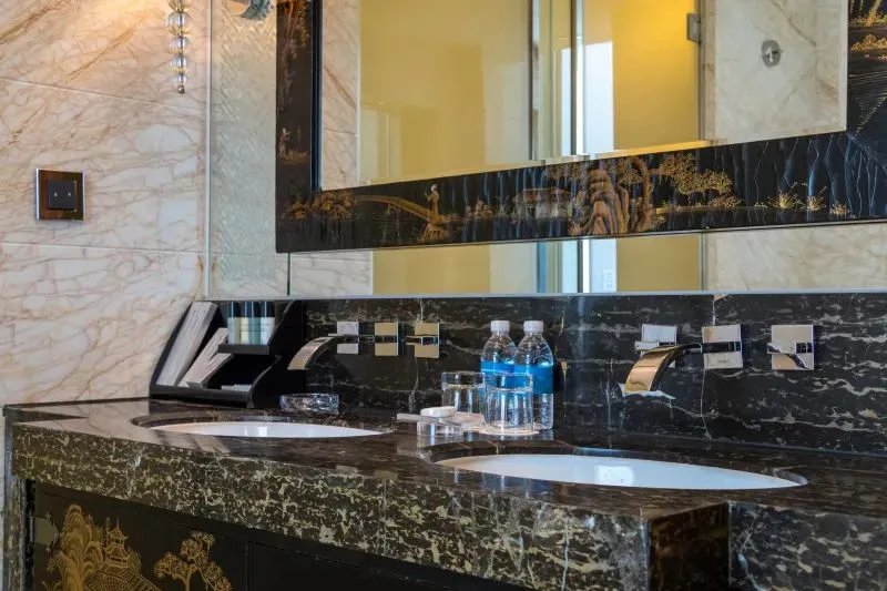 新房颜色装修太暗让人压抑，教你这样做，室内瞬间亮堂多了！