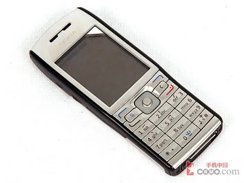 不要移动定制版 诺基亚E50普通版1599元