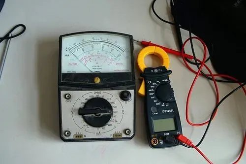 什么牌子的万用表性价比高