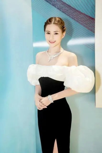 赌王何鸿燊的子女才貌出众是谁？