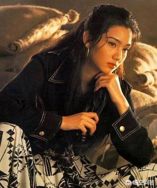 洪欣在风波后首现身，心情美好，是不是有转机？