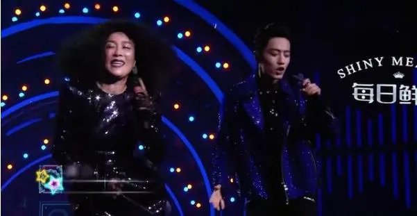 肖战复古disco引爆全场，网友惊呼这男人绝了