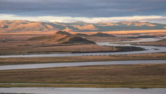 欲穷千里目更上一层楼的意思