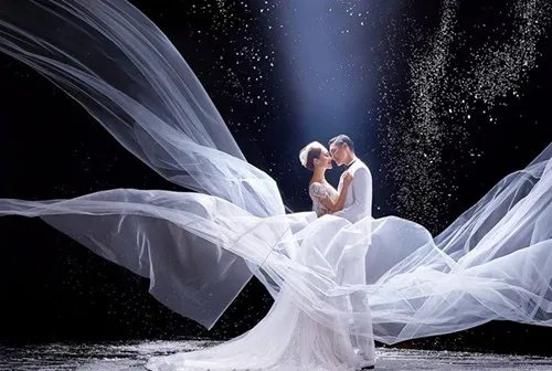 婚纱照造型应该怎么摆  经典婚纱造型技巧推荐