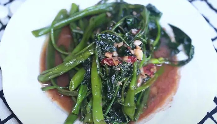 豆腐乳空心菜的做法 腐乳炒空心菜的做法