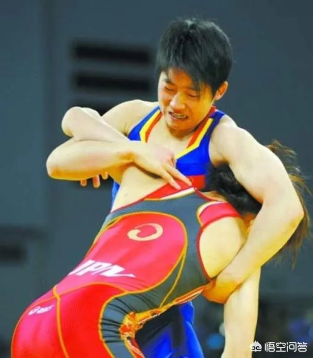 如何欣赏奥运会的摔跤比赛？