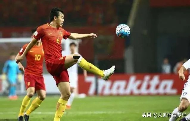 国足1－2输给叙利亚，都是里皮责任吗？