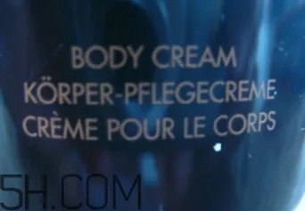 雅芳小黑裙香体乳怎么样？雅芳小黑裙香体乳好用吗？