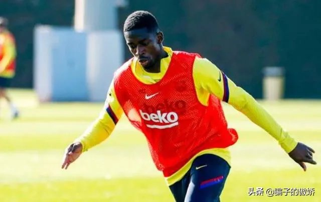 亿元先生彻底沦为水货!巴萨天才登贝莱伤缺两个月回来训练直接赛季报销,你怎么看?
