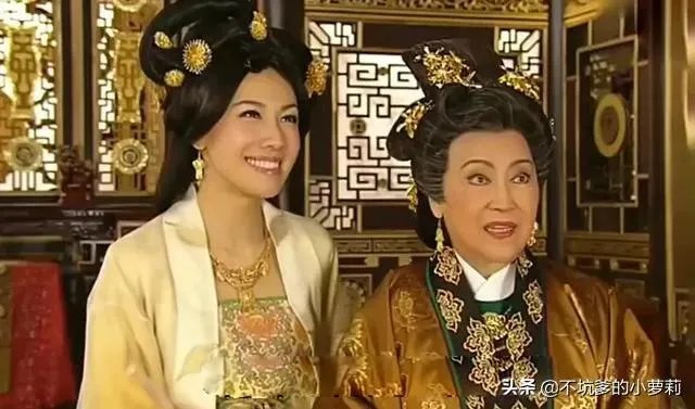 李施嬅在TVB剧《宫心计》和《公主嫁到》的表现上，有何不同？