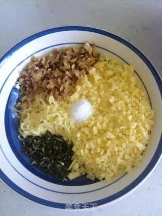 迷迭香切达奶酪咸味玛芬-rosemary, chedder and walnut damper muffins