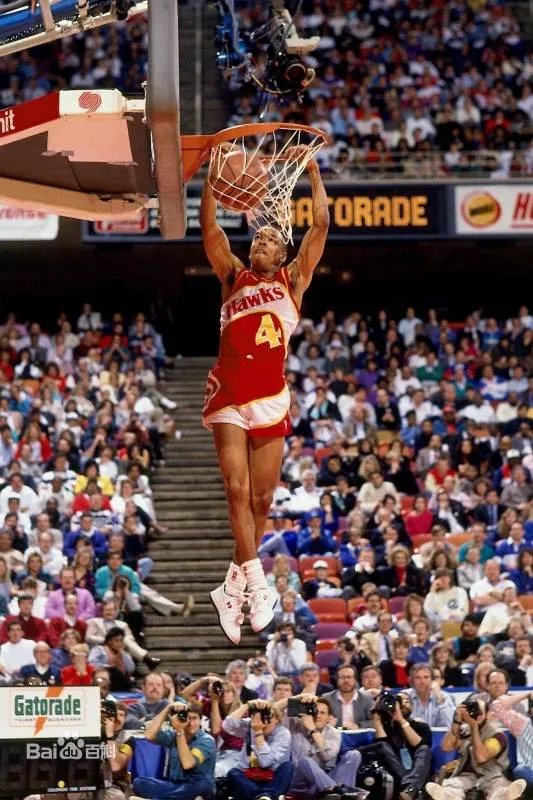 NBA历史上最矮的扣篮王韦伯是以什么扣篮动作拿到扣篮王的？