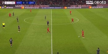 穿云箭在安联再飞翔！拜仁4-0科隆，库鸟单场独造12次机会，为什么在巴萨就不行？