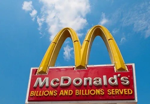 麦当劳更名金拱门被喷土里土气   肯德基终于坐立不安了！