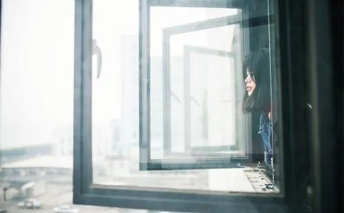 新家刚装修完不久,买台空气净化器除甲醛有用吗?