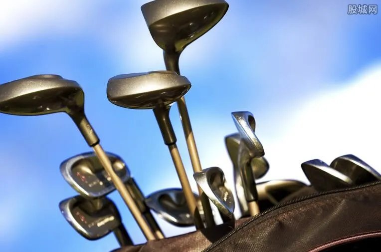 高尔夫球杆价格 一套高尔夫球杆多少钱