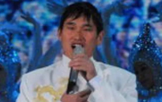 大衣哥别墅曝光，为何这么多人关注他？