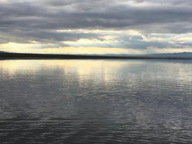 如果只能选一个，你认为新疆哪个湖最美？