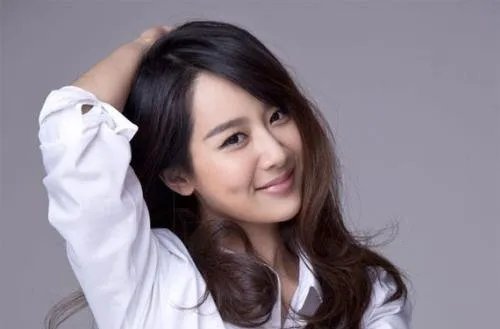 马思纯谢谢杨紫最难时候的陪伴，你觉得她们之间的感情怎么样？