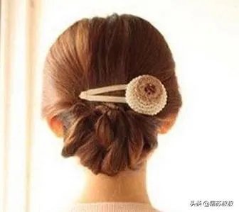 中长发怎么扎好看，简单编发盘发图解？