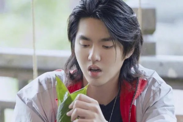 吴亦凡素颜照奇丑