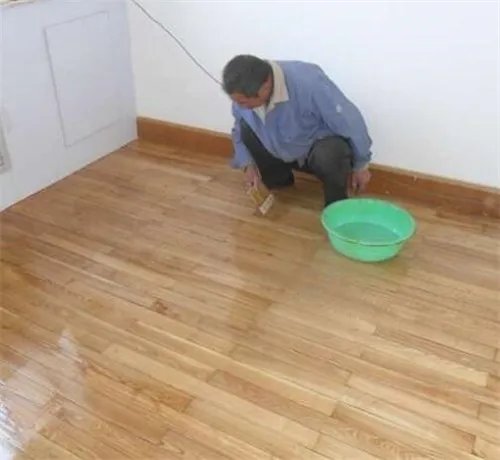 旧地板怎样翻新 旧地板翻新要注意什么