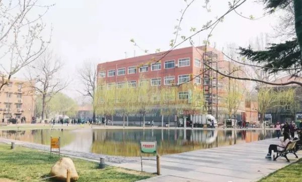 中国传媒大学为什么被称为“海底捞大学”?