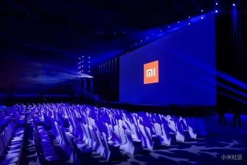 小米MIX 2正式发布 配全面屏2.0 售价3299元起