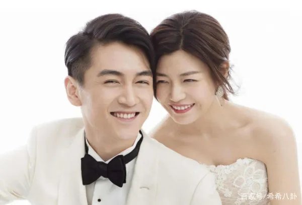 被采访时陈妍希和陈晓满脸不耐烦，他俩到底怎么了？