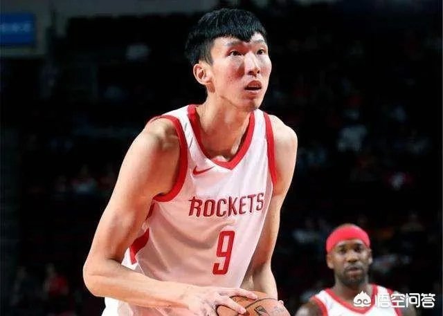 火箭正式确定裁掉周琦,他是会回CBA还是继续寻找下家?你怎么看?