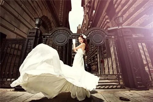 上海婚纱照价格表 2017上海婚纱摄影行情一览