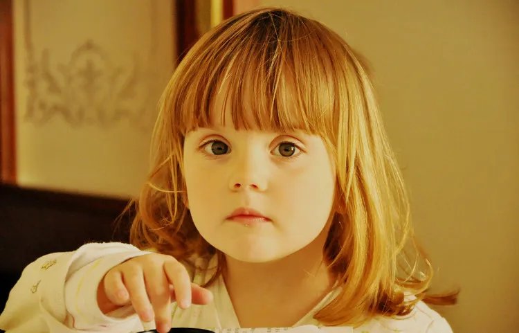 求一个可爱的欧美小孩的QQ头像~