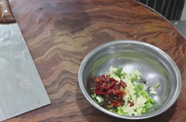 做酸菜鱼要买什么鱼呢