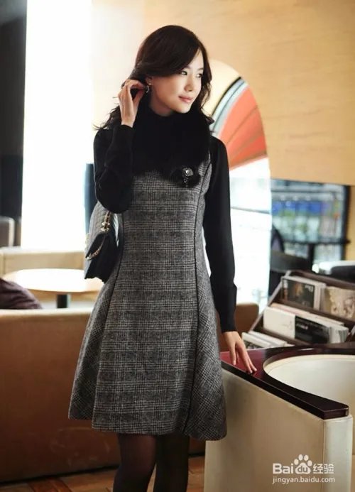 背心式连衣裙搭配