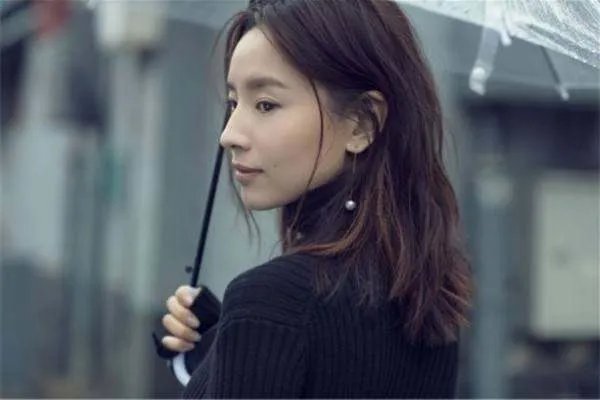 董洁和梁朝伟的关系终于被曝光，潘粤明也被蒙在鼓里，究竟发生了什么