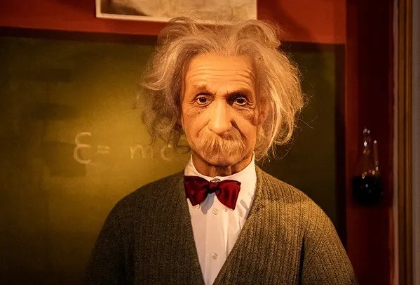 爱因斯坦相对论的内容 爱因斯坦相对论是什么