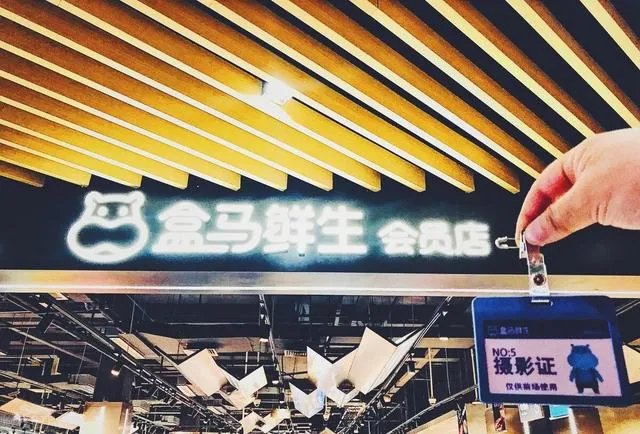 深圳最近几处发现新冠病毒，现阶段好多人都不带口罩，你怎么看？