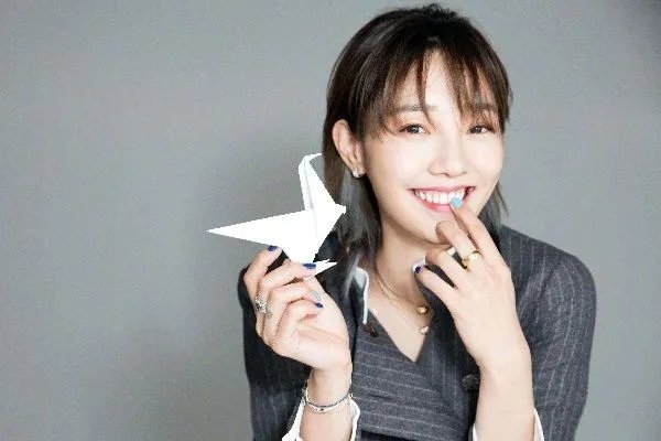 陈羽凡参加跑男时,就已经和白百何感情生变,为何还是保持了两年才宣布离婚?